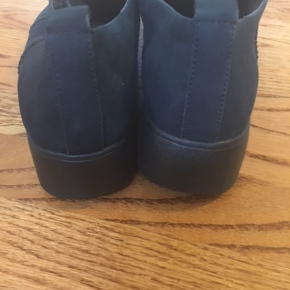 Aerosoles Blue Suede slip-on - Picture 5 of 7